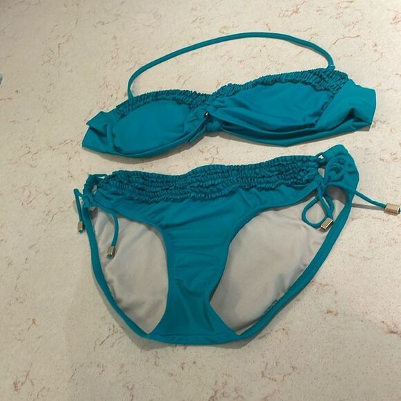 Kenneth Cole Reaction bikini SZ medium - Picture 1 of 7